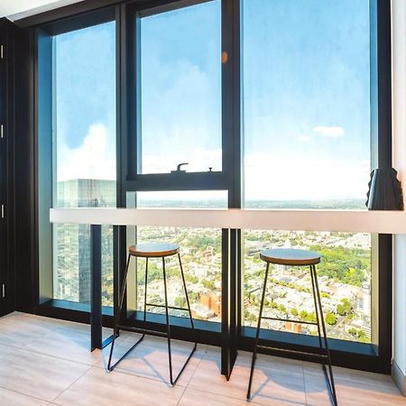 Mega Style Apartments Victoria One Melbourne Buitenkant foto