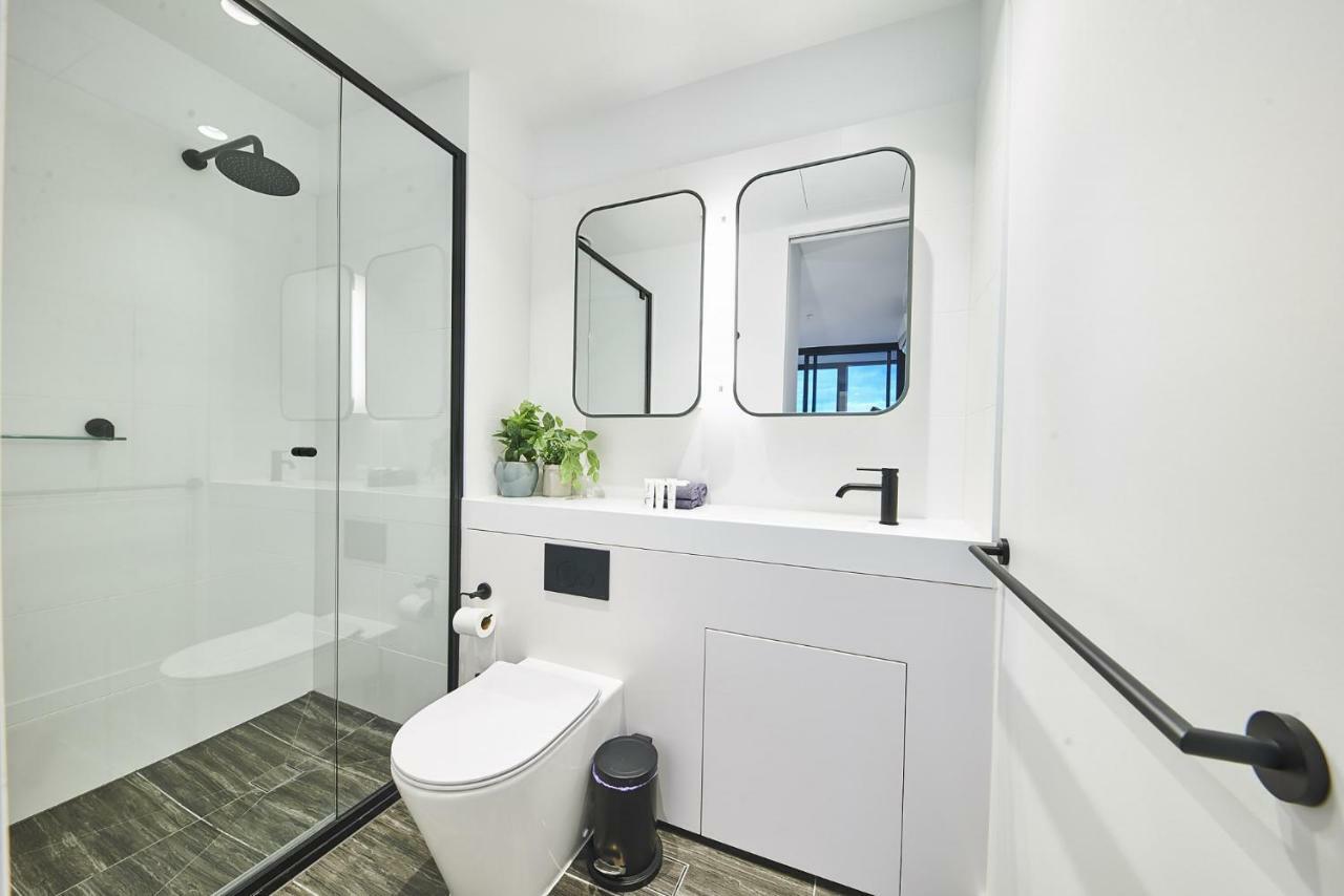 Mega Style Apartments Victoria One Melbourne Buitenkant foto